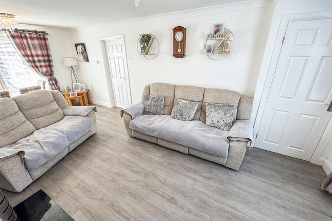 51, Mantlefield Road, Corby photo 3
