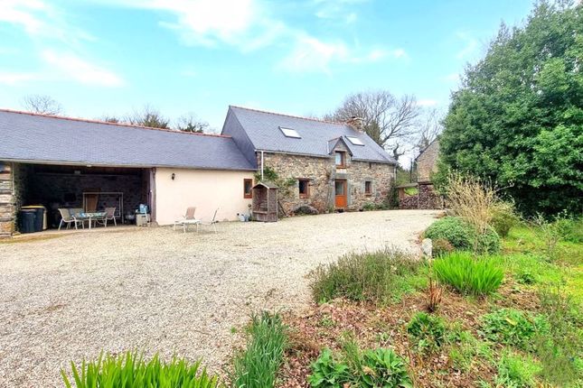 Property for sale in Brittany, Cotes D'armor, Guerledan