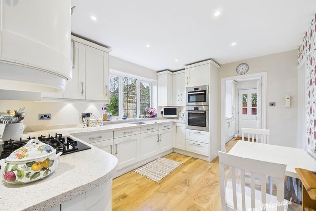 4 Hedley Close, Aston Clinton photo 4