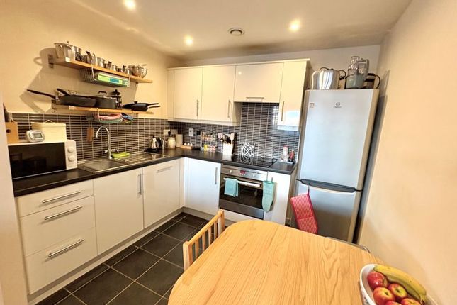41, White Swan Close, Newcastle Upon Tyne photo 4