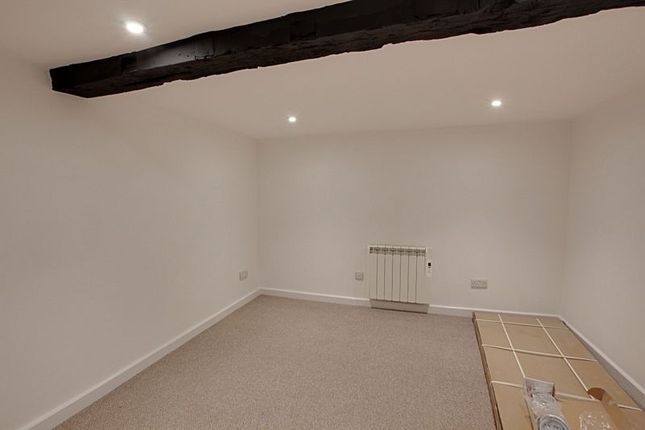 Flat 4,Rosefield House, Polebarn Road, Trowbridge photo 4