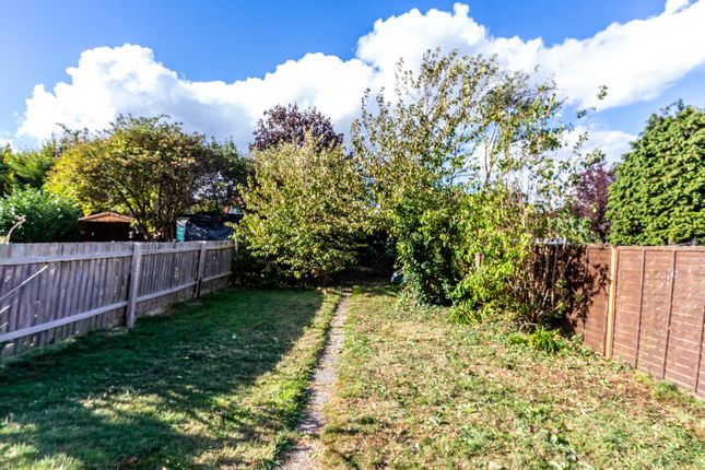 64, St. Margarets Avenue, Rushden photo 2