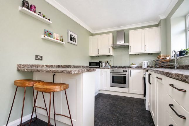 15, Mere Road, Shepperton photo 4