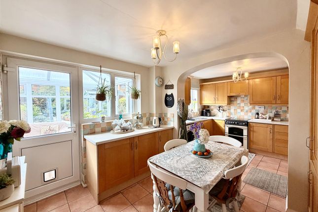 24, Linley Avenue, Loughborough photo 2