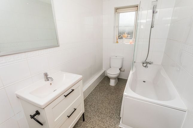 6 Boundary Court, Manchester photo 4