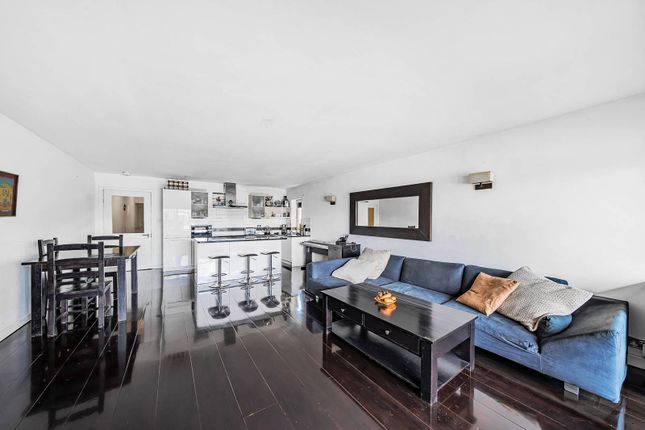 Flat for sale in Watermans Quay, William Morris Way, Sands End, London