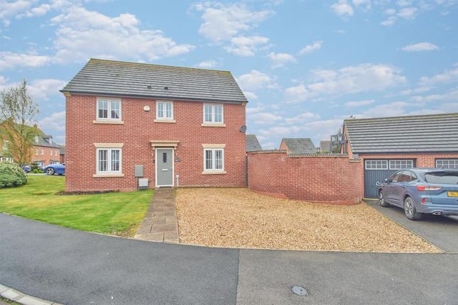 Thumbnail Detached house for sale in Cardinal Drive, Burbage, Hinckley