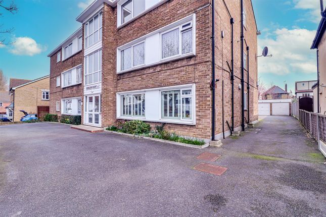 Flat for sale in Fernleigh Drive, Leigh-On-Sea