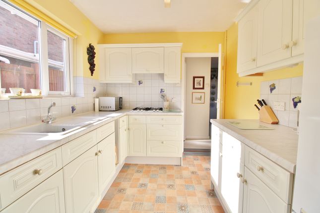 43, Burnt House Lane, Fareham photo 4