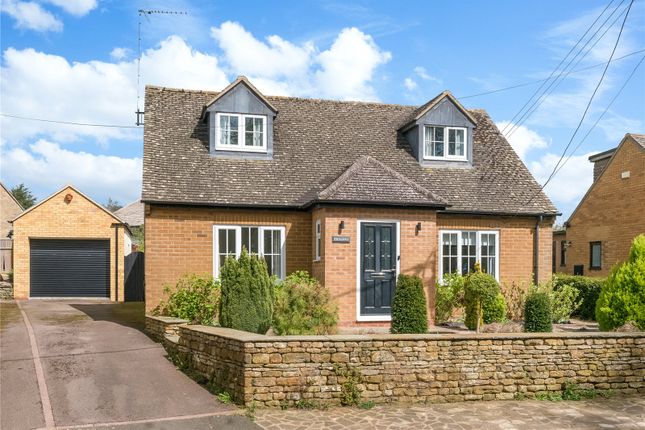 Country house for sale in Main Street, Duns Tew, Oxfordshire