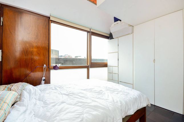 Thumbnail Maisonette to rent in Barbican, Barbican, London