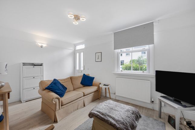 4, Whitecross Square, Cheltenham photo 2