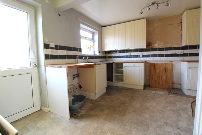 Terraced house for sale in Buchanan Road, Hemswell Cliff, Gainsborough, Lincolnshire