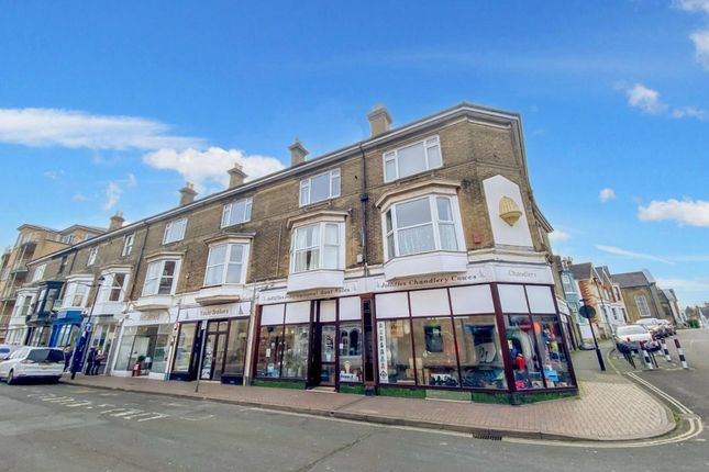 Flat to rent in Birmingham Road, Cowes
