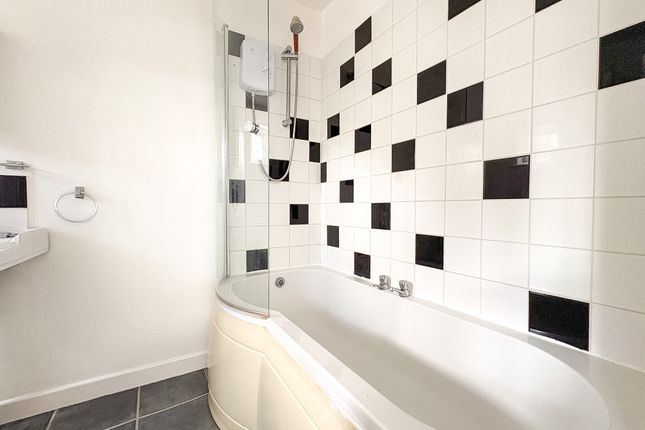 Flat 1, Crowborough photo 4
