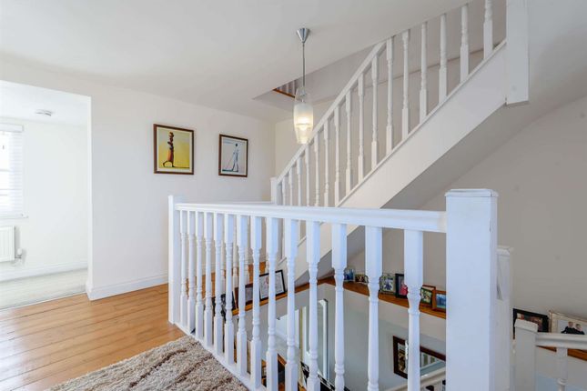 8450505-Interior10-800.Jpg