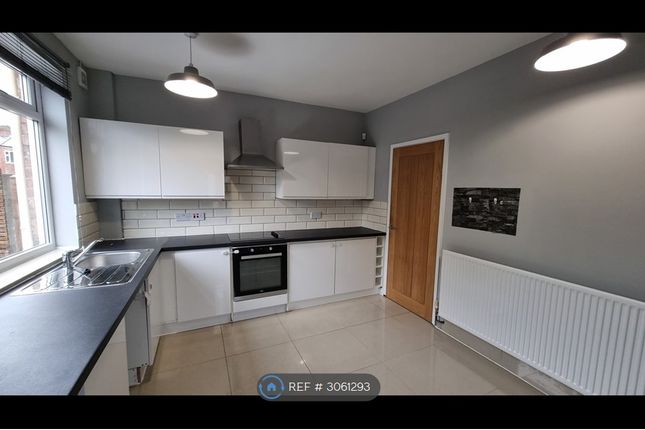 Brierley Avenue, Failsworth, Manchester photo 4