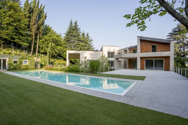 Thumbnail Villa for sale in Via Case Leoni 9, Rivergaro, Piacenza, Emilia-Romagna, Italy