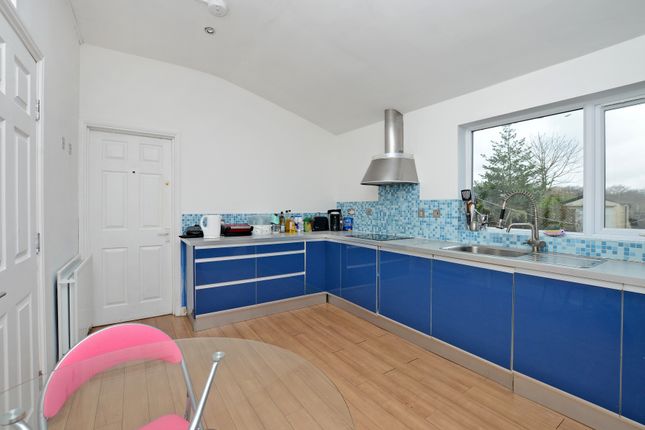 Room 4, 184, Frimley Road, Camberley photo 5