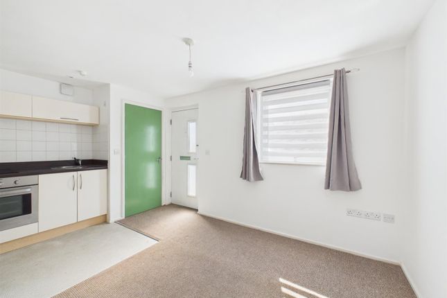 46, Mill Meadow, North Cornelly photo 4