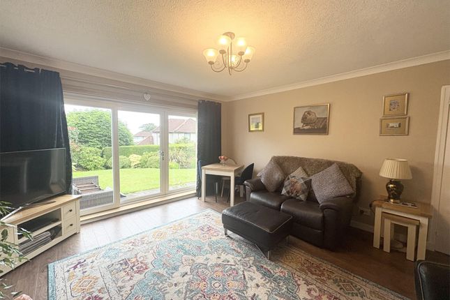13, Annetyard Drive, Skelmorlie photo 2