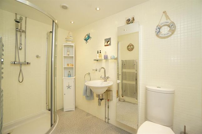 5 Bed Detached House For Sale In Rosary Cottage Hollow Meadows