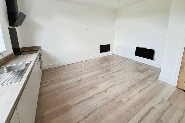 Flat 6, 123 Bridge Apartments, Church Street, Bolton photo 4