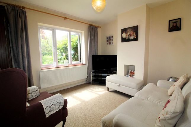 14, Dormer Close, Barnet photo 4