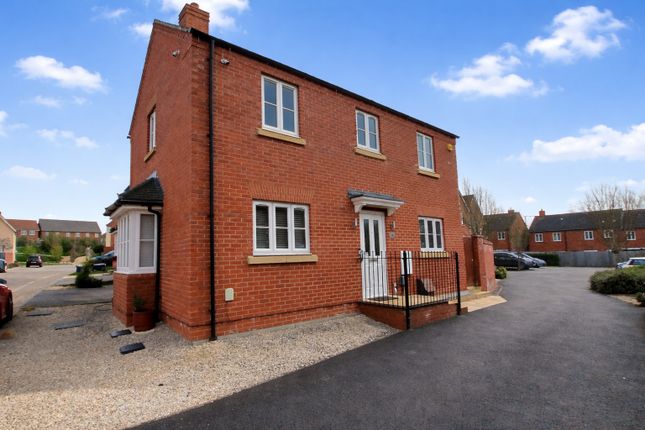 3-bed house on 24, Junction Way, Kettering, £325,000