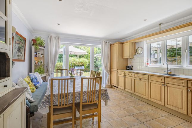 25, Old Nursery Close, Seaford photo 2