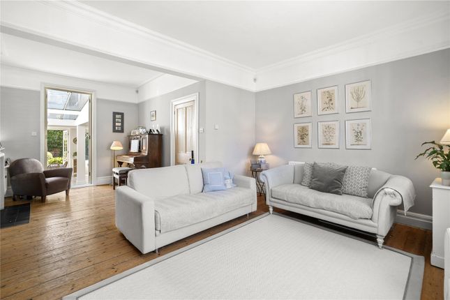 11, Stanton Road, London photo 3