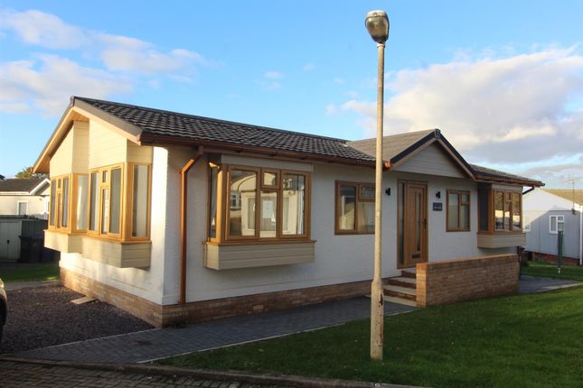 2-bed caravan on 57, Arkley Park, Barnet, £299,995