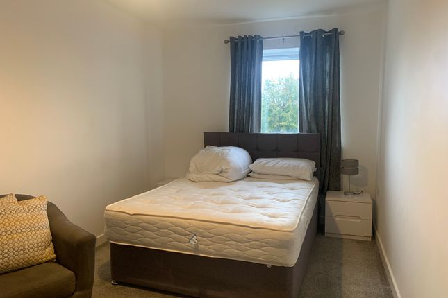 17, Peterborough photo 3