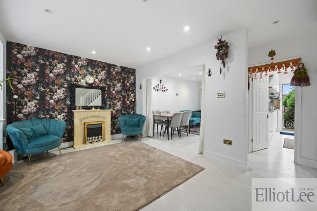 111 Drake Road, Harrow photo 2