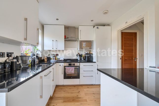 19a, Moorlands Avenue, Mill Hill, NW7, Mill Hill photo 3