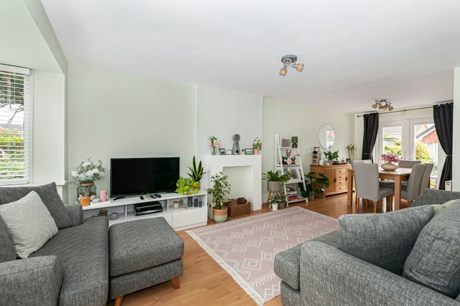 17, Langsett Road, Hull photo 2