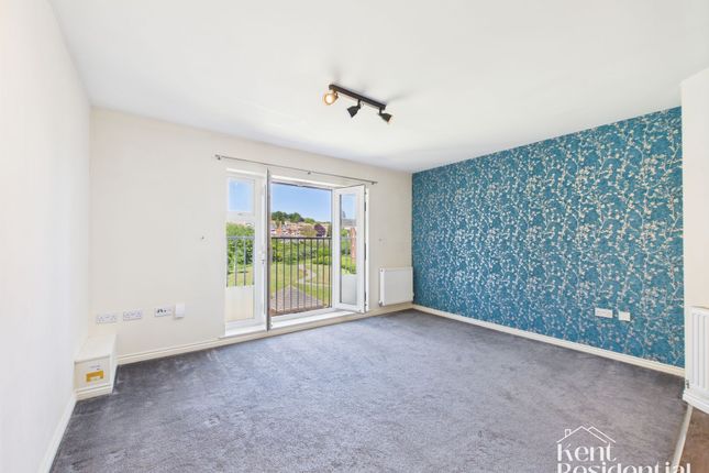 Flat 22, Tucano Court Silver Streak Way, Rochester photo 2