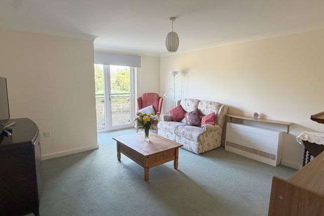 Flat 2, Marina Court, Trafalgar Road, TEWKESBURY photo 3