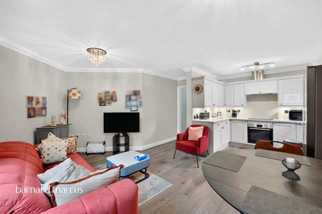 Flat 6, Rosebury Court, 16, St. Helen's Road, London photo 4