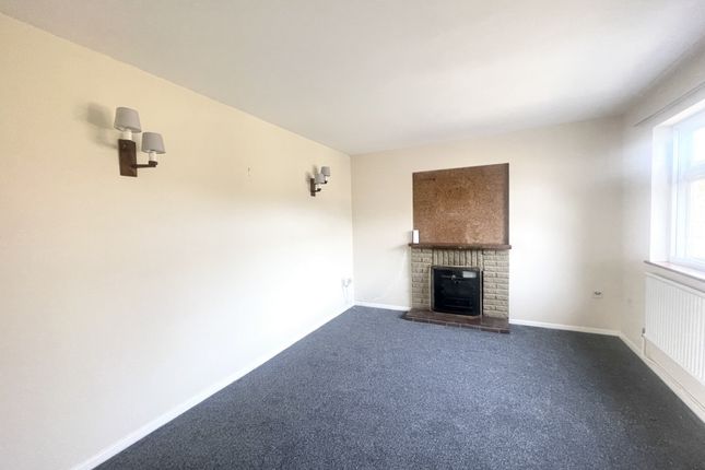 Bungalow to rent in Weald Bridge Road, North Weald