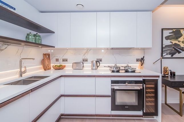 Flat 9, London photo 4