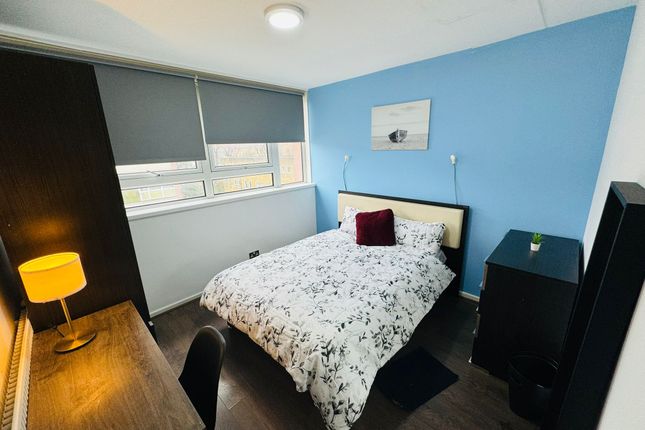 Thumbnail Shared accommodation to rent in Brabazon Street, London