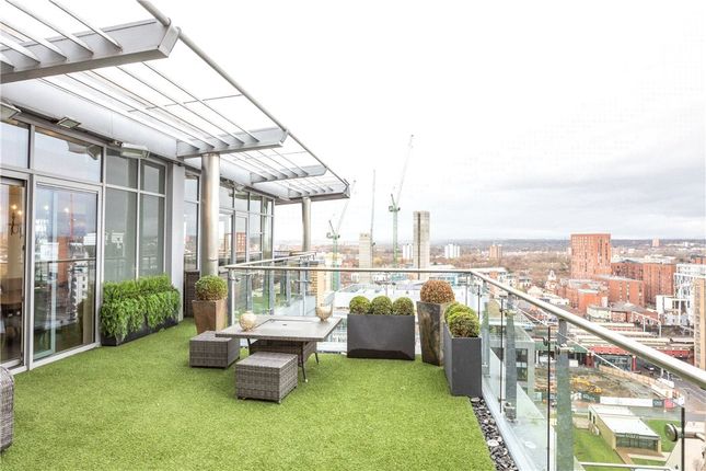 Flat for sale in Leftbank, Manchester