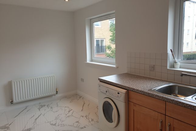 9, Carpathia Drive, Southampton photo 4