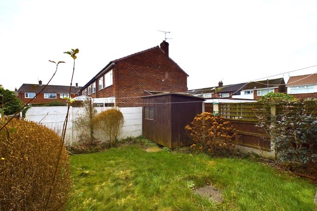 Town house for sale in Central Drive, Rainford