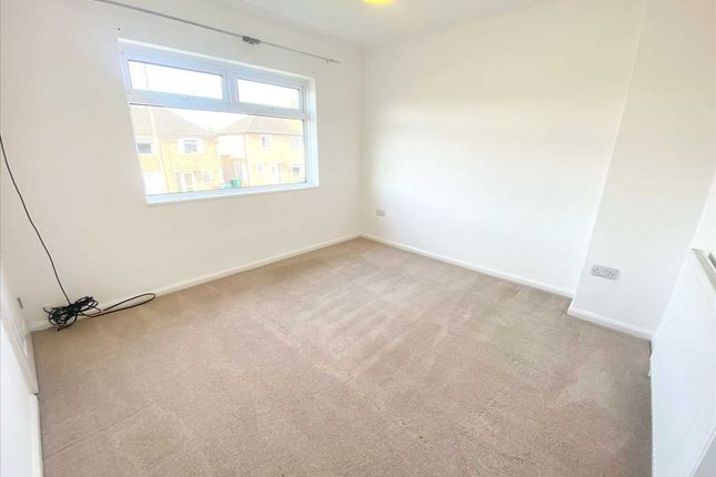 Terraced house to rent in Peacock Crescent, Clifton, Nottingham