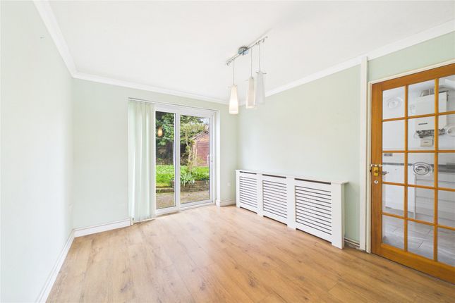 30, Colliers Way, Reading photo 4