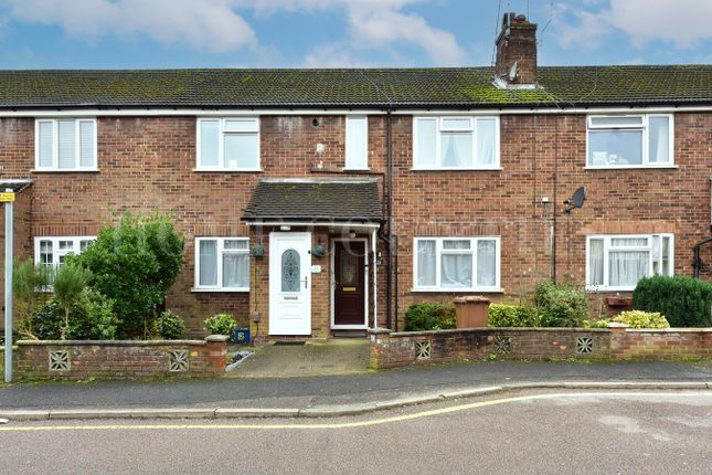 Thumbnail Flat for sale in Hermitage Court, Potters Bar