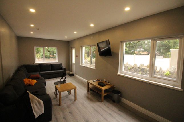 26, Miskin Street, Cardiff photo 4