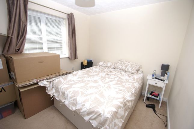 Flat 11, Bentall Place, Suffolk Road, Andover photo 4